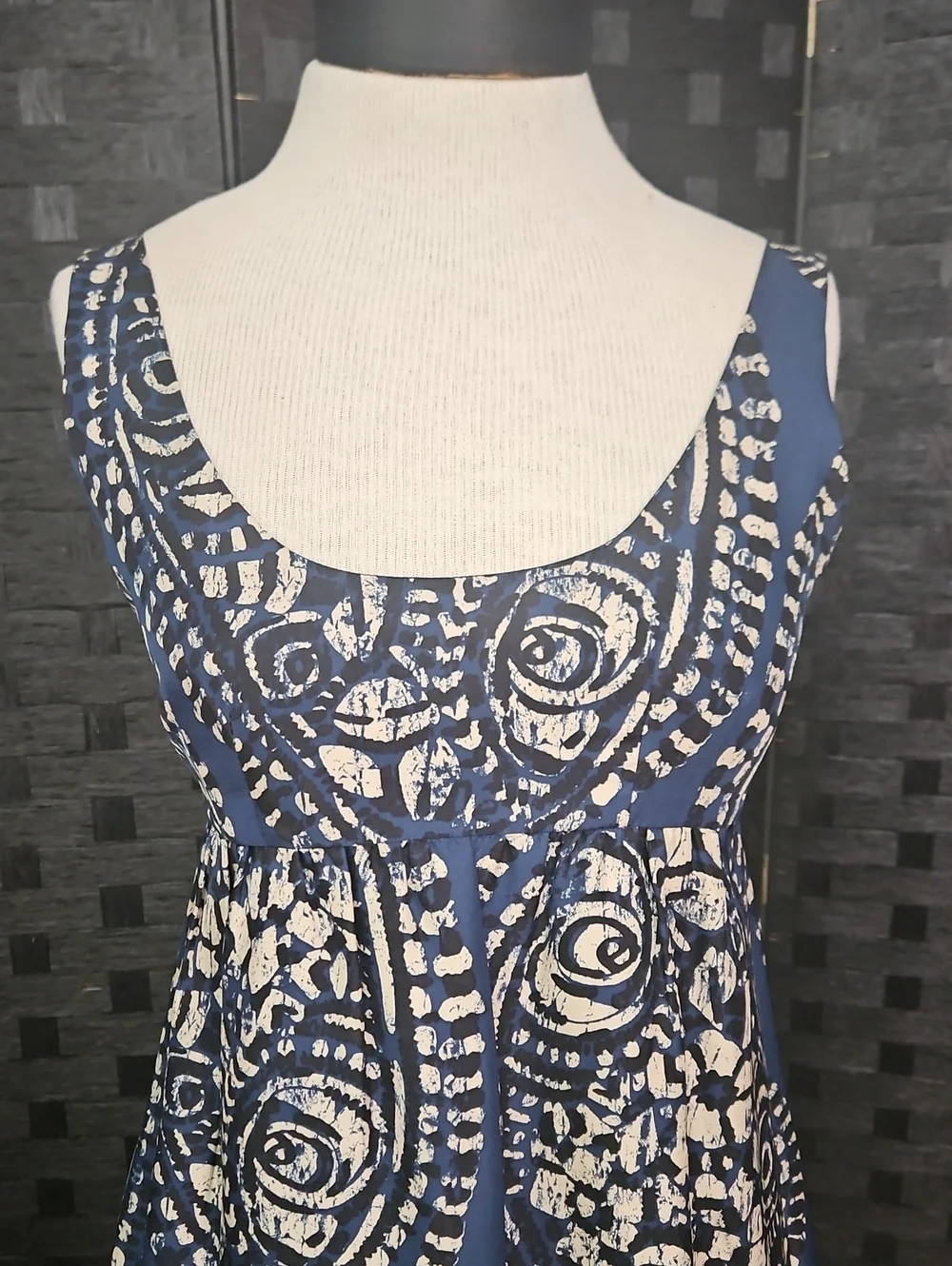 Michael Kors Silk Navy and Cream Sleeveless Midi Dress Size 2